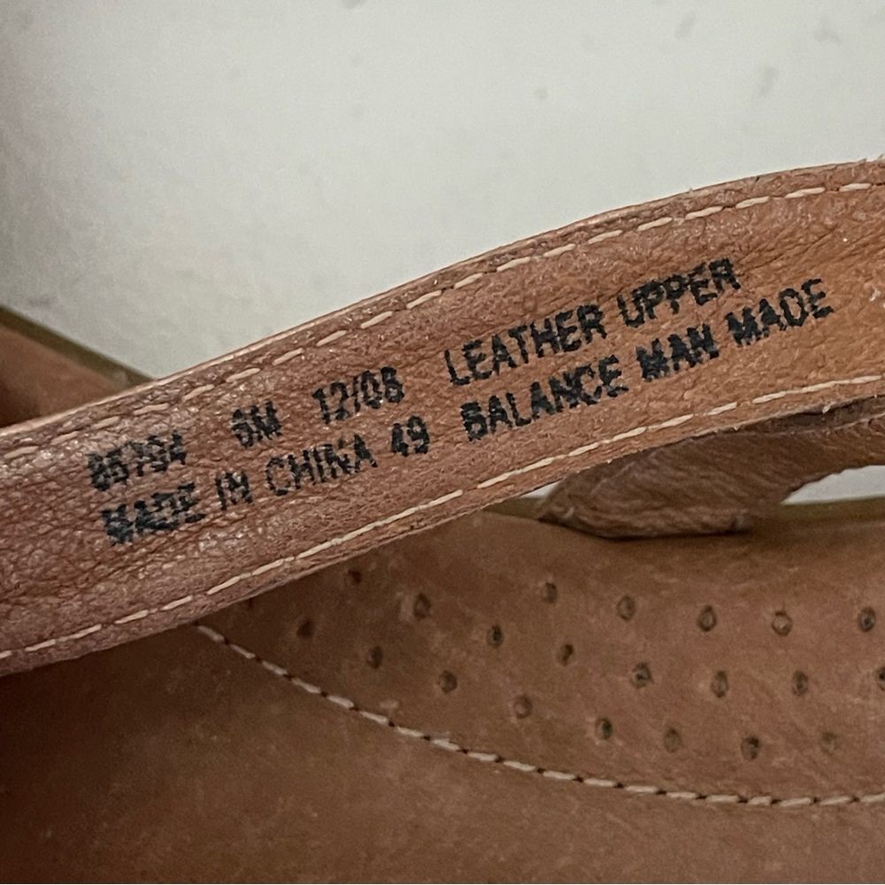 Clarks Sandals 2 pairs in Nude Tan and Brown Size 6 Leather - Picture 3 of 6